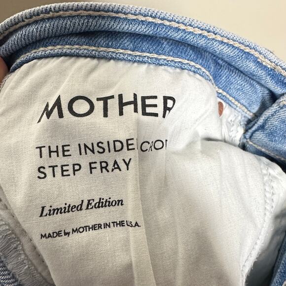 MOTHER The Insider Crop Step Fray Limited Edition Light Wash Sz 24 $248 {S10} - Picture 6 of 9
